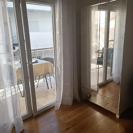 Apartament Golden Sunrise - 4 Ul.petra Svacica11