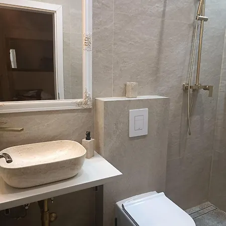 Apartament Golden Sunrise - 4 Ul.petra Svacica11
